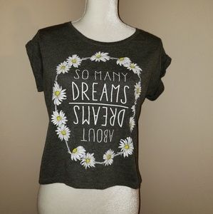 ❤Seventeen  TShirt. Sz.M.  Dreams! EUC